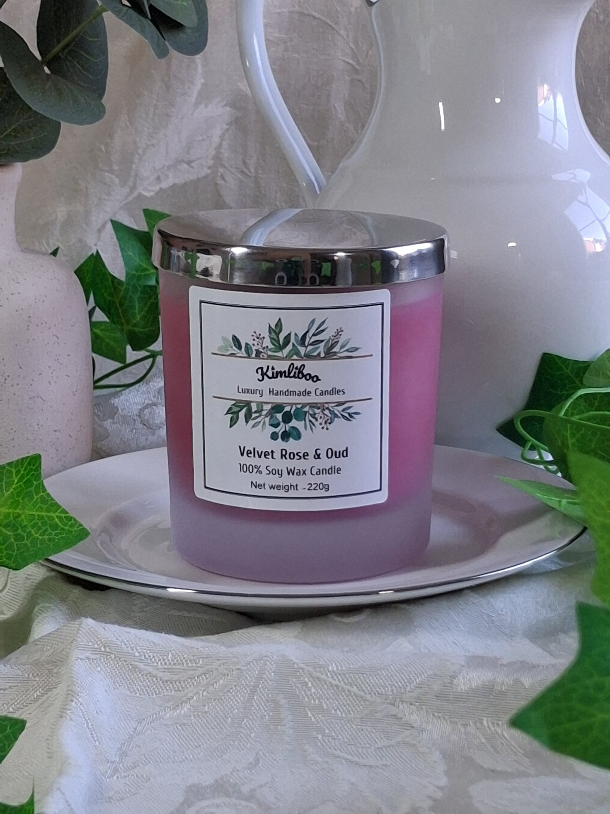 Eco-friendly Soy Wax Velvet Rose & Oud Wood Wick Candle with Large Daisy