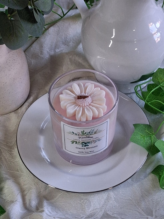 Eco-friendly Soy Wax Cherry Blossom Wood Wick Candle with Large Daisy