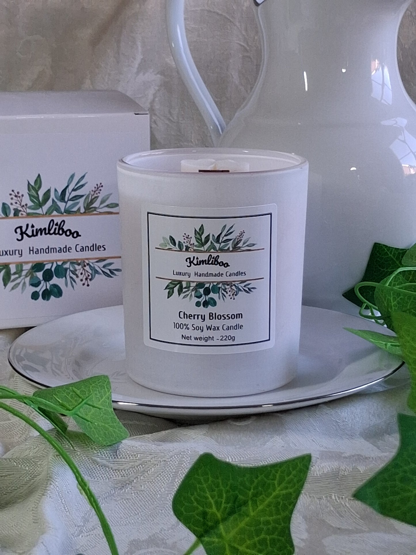 Eco-friendly Soy Wax Cherry Blossom Wood Wick Candle with Minihearts