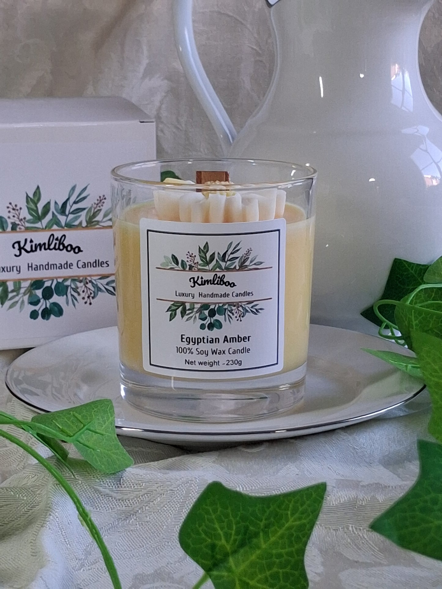 Eco-friendly Soy Wax Egyptian Amber Wood Wick Candle with Large Daisy