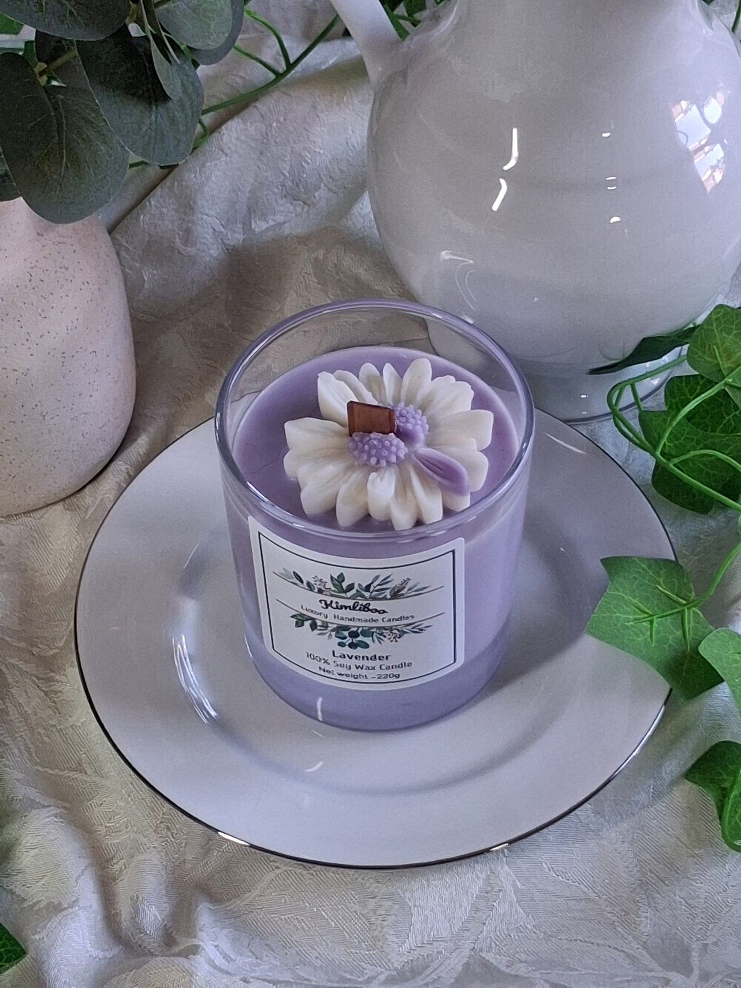Eco-friendly Soy Wax Lavender Wood Wick Candle with Large Daisy