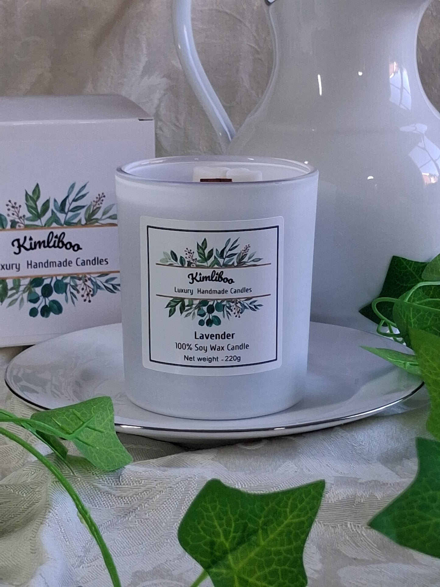 Eco-friendly Soy Wax Lavender Wood Wick Candle with Minihearts