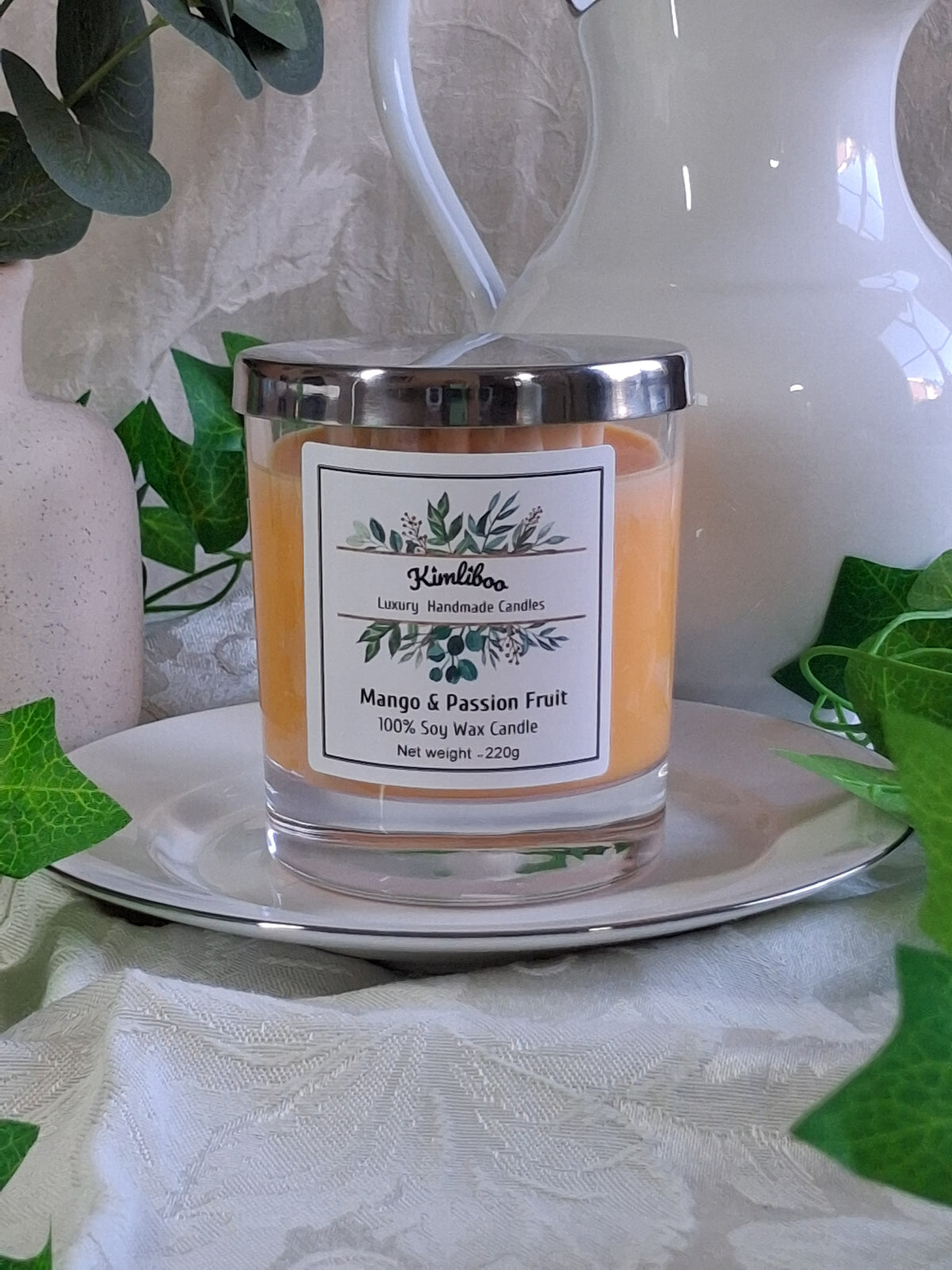 Eco-friendly Soy Wax Mango & Passion Fruit Wood Wick Candle with Large Daisy