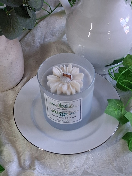 Eco-friendly Soy Wax Wood Sage & Sea Salt Wood Wick Candle with Large Daisy